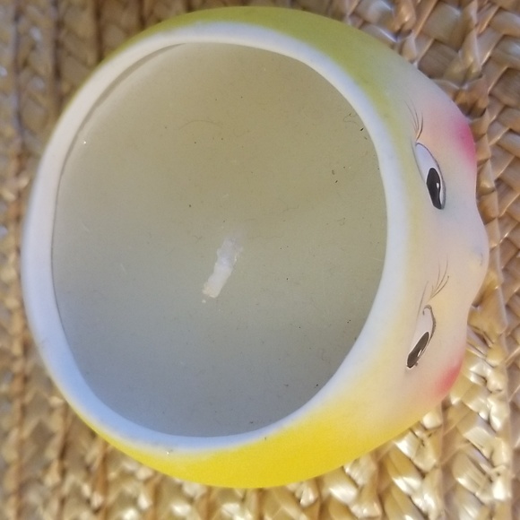 Vintage anthromorphic jar. Whimsical Candle. - Picture 9 of 10